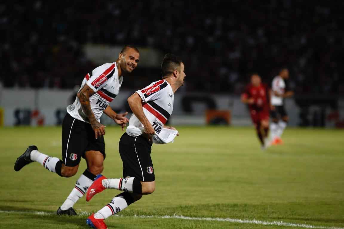 Clssico das Emoes disputado pela 2 fase da Copa do Brasil vale R$ 1,45 milho para o vencedor do confronto