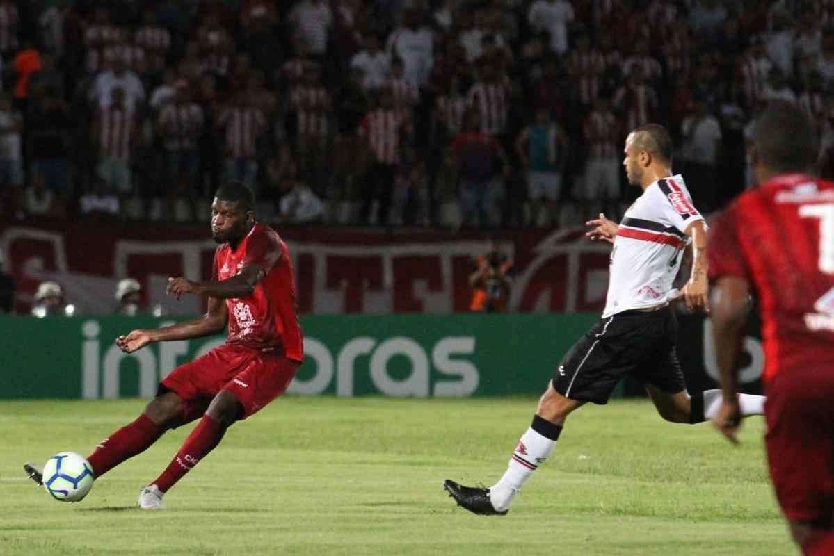 Clssico das Emoes disputado pela 2 fase da Copa do Brasil vale R$ 1,45 milho para o vencedor do confronto