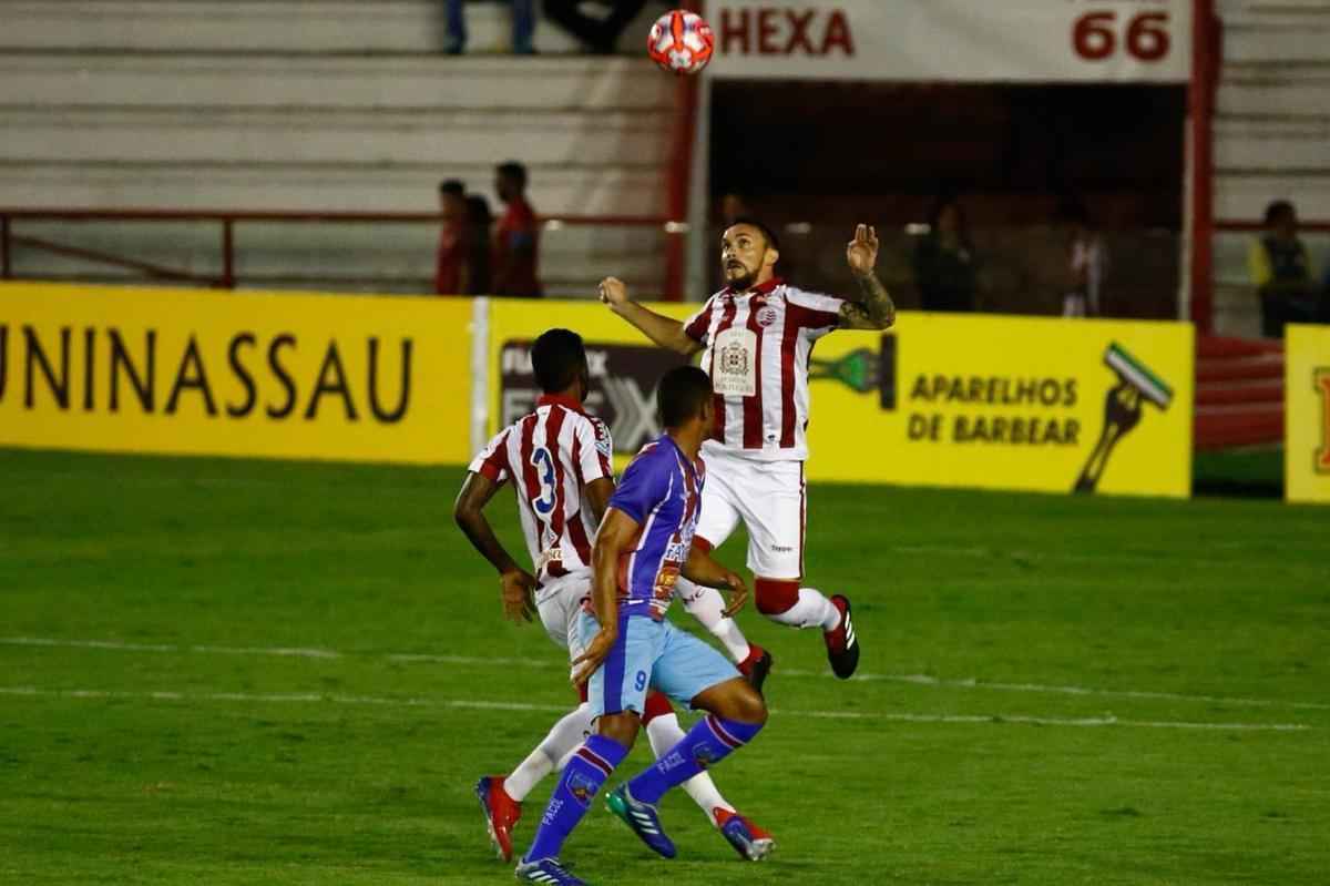 Em mata-mata nico, Nutico e Vitria duelaram, nos Aflitos, por vaga nas semifinais do Campeonato Pernambucano. 