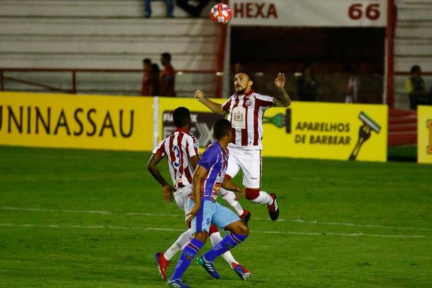 Em mata-mata único, Náutico e Vitória duelaram, nos Aflitos, por vaga nas semifinais do Campeonato Pernambucano.