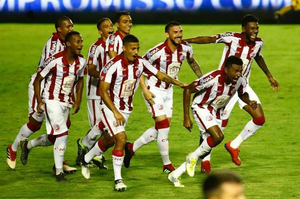 Em mata-mata único, Náutico e Vitória duelaram, nos Aflitos, por vaga nas semifinais do Campeonato Pernambucano.