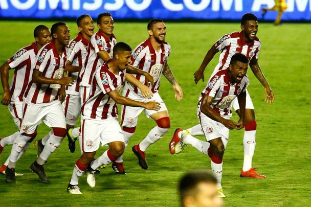 Em mata-mata único, Náutico e Vitória duelaram, nos Aflitos, por vaga nas semifinais do Campeonato Pernambucano.