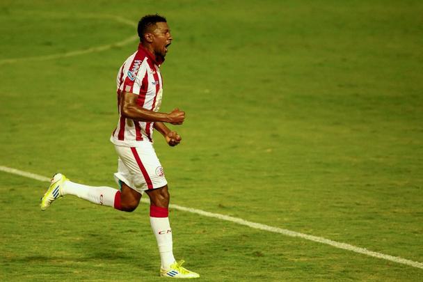 Em mata-mata único, Náutico e Vitória duelaram, nos Aflitos, por vaga nas semifinais do Campeonato Pernambucano.