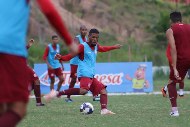 Rhaldney também tem apenas uma partida na temporada 2019