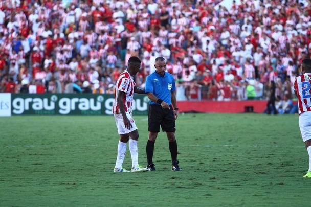 Primeira partida acontece no estdio dos Aflitos. No jogo da volta, o Leo decidir em casa 