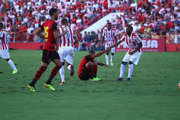 Primeira partida acontece no estdio dos Aflitos. No jogo da volta, o Leo decidir em casa 