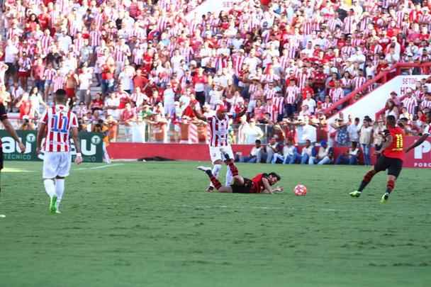 Primeira partida acontece no estdio dos Aflitos. No jogo da volta, o Leo decidir em casa 