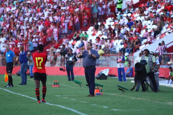 Primeira partida acontece no estdio dos Aflitos. No jogo da volta, o Leo decidir em casa 