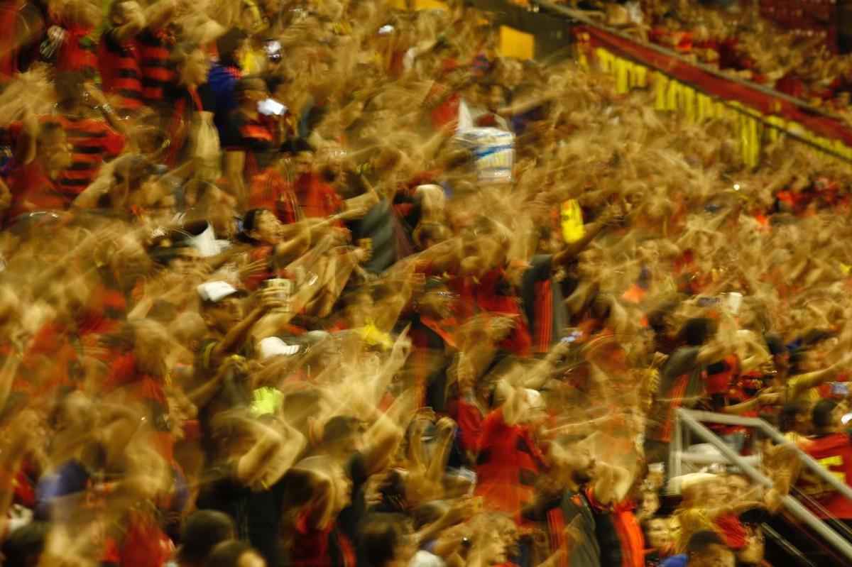 Com o empate no ltimo minuto da partida, Rubro-negro pernambucano saiu vaiado da Ilha do Retiro 