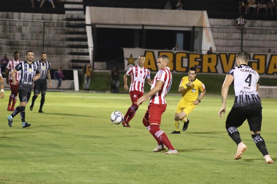 Equipes se enfrentaram neste domingo no estdio Frasqueiro, em Natal.