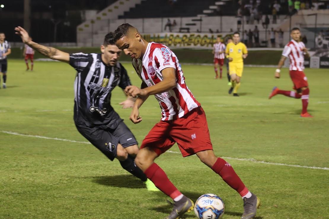 Equipes se enfrentaram neste domingo no estdio Frasqueiro, em Natal.