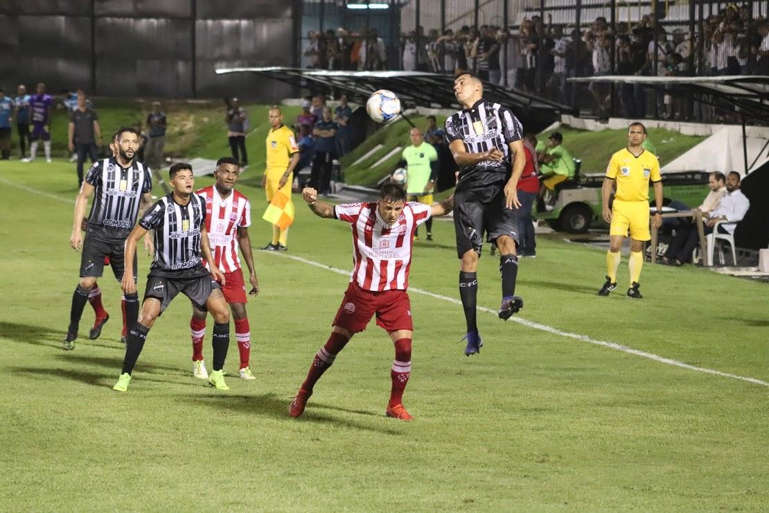 Equipes se enfrentaram neste domingo no estdio Frasqueiro, em Natal. 