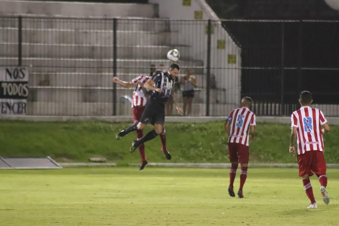 Equipes se enfrentaram neste domingo no estdio Frasqueiro, em Natal. 