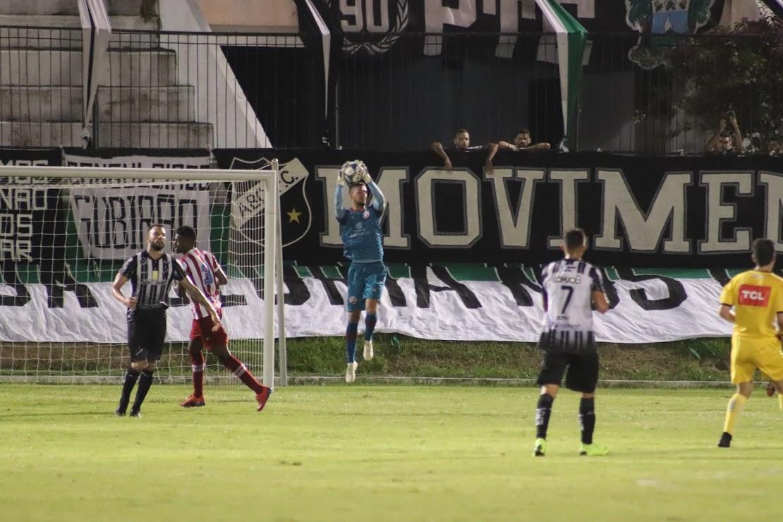 Equipes se enfrentaram neste domingo no estdio Frasqueiro, em Natal. 