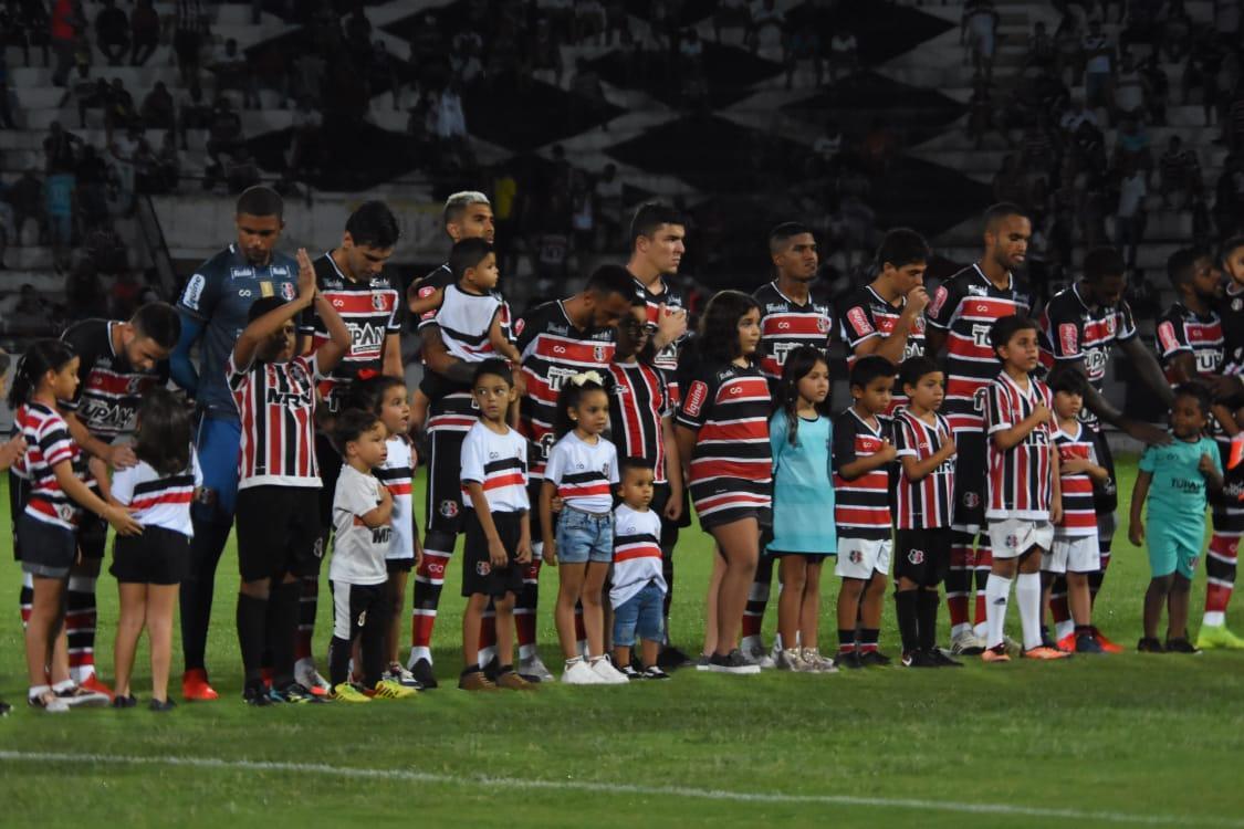 Santa Cruz enfrenta o Treze-PB na estreia de ambos os times na Srie C do Campeonato Brasileiro. A partida acontece no estdio do Arruda.