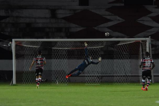 Santa Cruz enfrenta o Treze-PB na estreia de ambos os times na Série C do Campeonato Brasileiro. A partida acontece no estádio do Arruda.