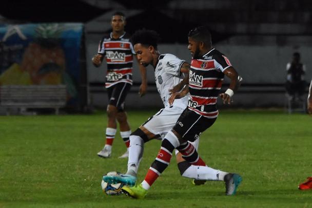 Santa Cruz enfrenta o Treze-PB na estreia de ambos os times na Série C do Campeonato Brasileiro. A partida acontece no estádio do Arruda.