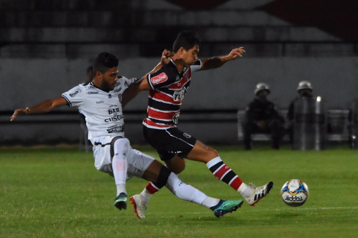 Santa Cruz enfrenta o Treze-PB na estreia de ambos os times na Srie C do Campeonato Brasileiro. A partida acontece no estdio do Arruda.