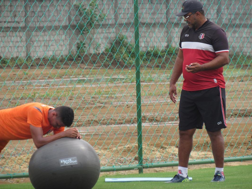 Tricolor encara o time cearense neste domingo, s 18h, fora de casa