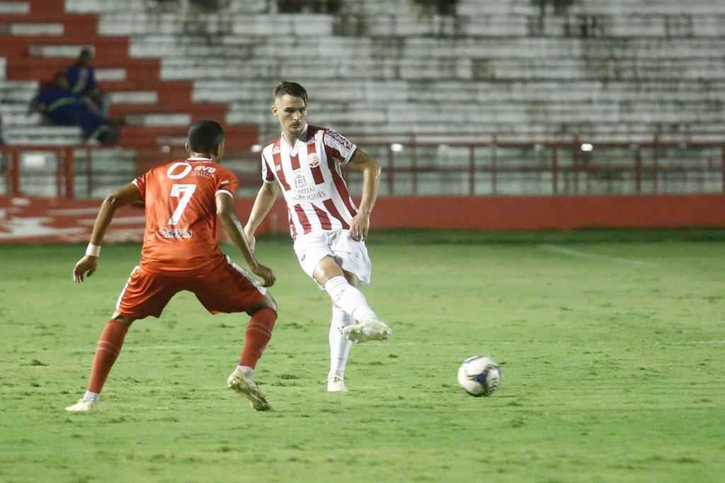 Nutico venceu o Imperatriz-MA aps duas partidas sem vencer, jogando longe de casa, com dois gols de Wallace Pernambucano