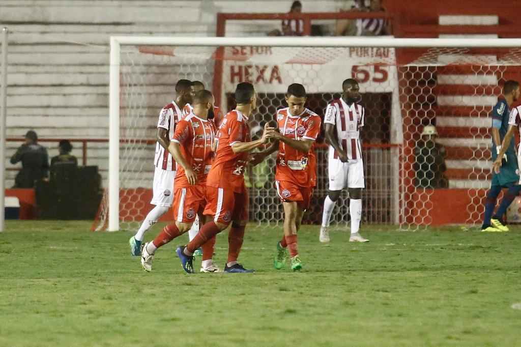 Nutico venceu o Imperatriz-MA aps duas partidas sem vencer, jogando longe de casa, com dois gols de Wallace Pernambucano