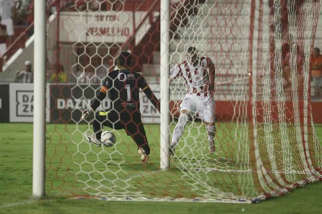 Nutico venceu o Imperatriz-MA aps duas partidas sem vencer, jogando longe de casa, com dois gols de Wallace Pernambucano