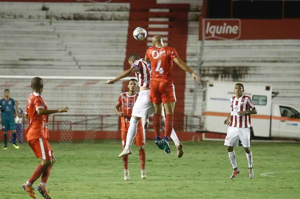 Nutico venceu o Imperatriz-MA aps duas partidas sem vencer, jogando longe de casa, com dois gols de Wallace Pernambucano