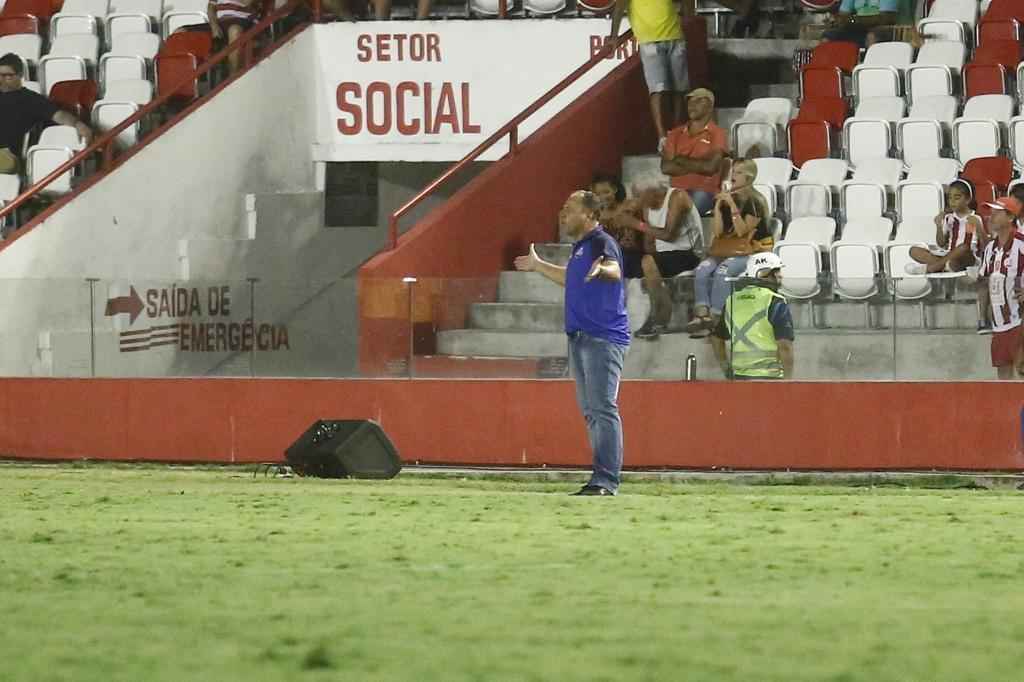 Nutico venceu o Imperatriz-MA aps duas partidas sem vencer, jogando longe de casa, com dois gols de Wallace Pernambucano