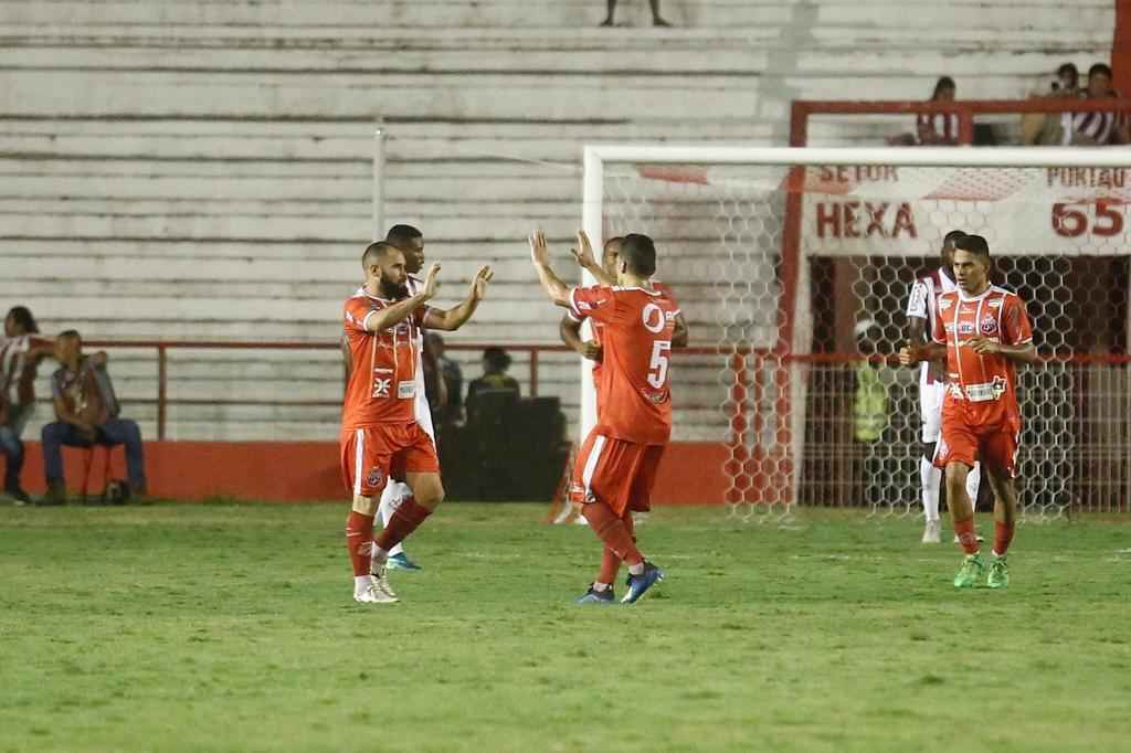 Nutico venceu o Imperatriz-MA aps duas partidas sem vencer, jogando longe de casa, com dois gols de Wallace Pernambucano