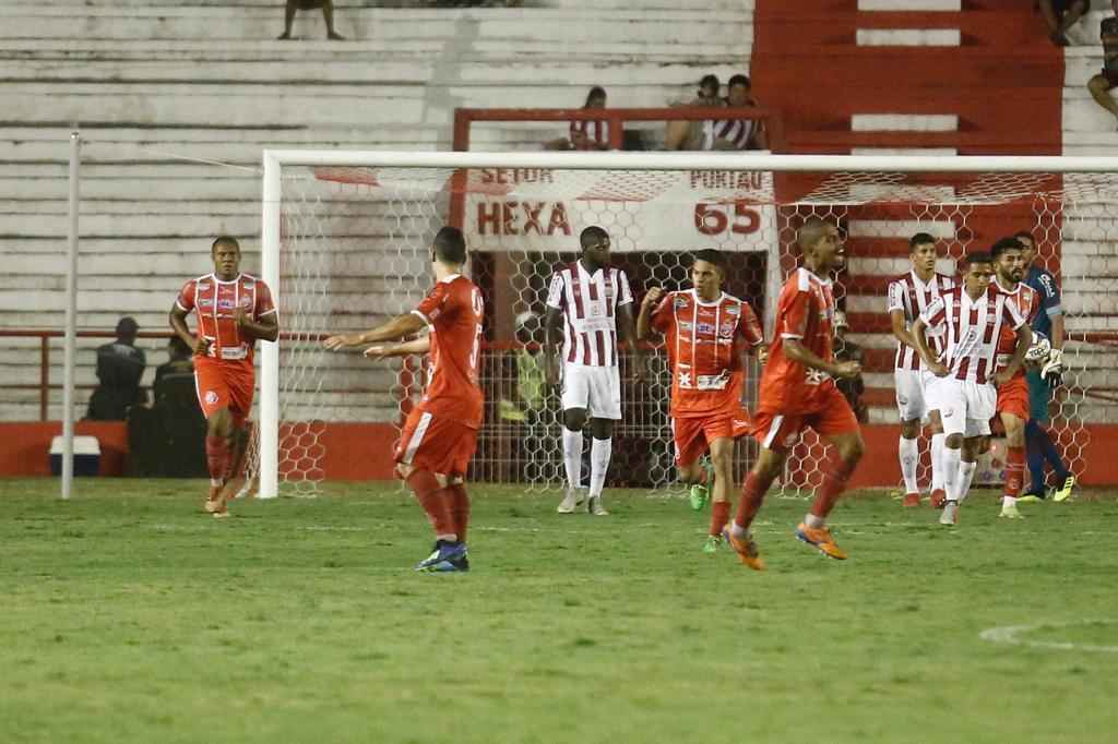 Nutico venceu o Imperatriz-MA aps duas partidas sem vencer, jogando longe de casa, com dois gols de Wallace Pernambucano
