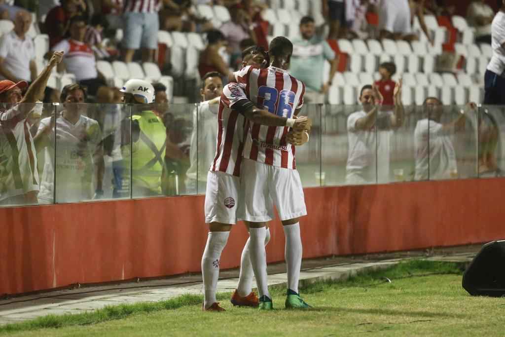 Nutico venceu o Imperatriz-MA aps duas partidas sem vencer, jogando longe de casa, com dois gols de Wallace Pernambucano
