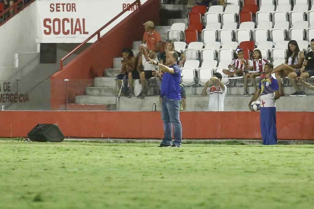 Nutico venceu o Imperatriz-MA aps duas partidas sem vencer, jogando longe de casa, com dois gols de Wallace Pernambucano