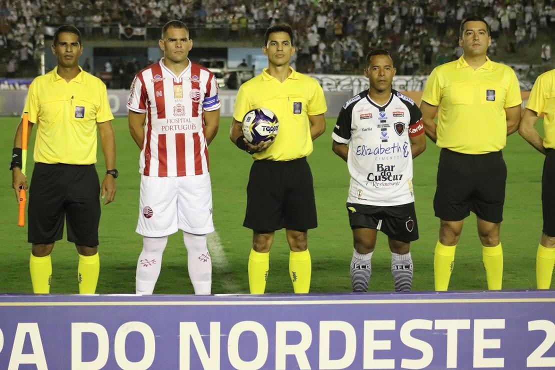 Botafogo-PB e Nutico se enfrentam por vaga na final da Copa do Nordeste, no estdio Almeido, em Joo Pessoa