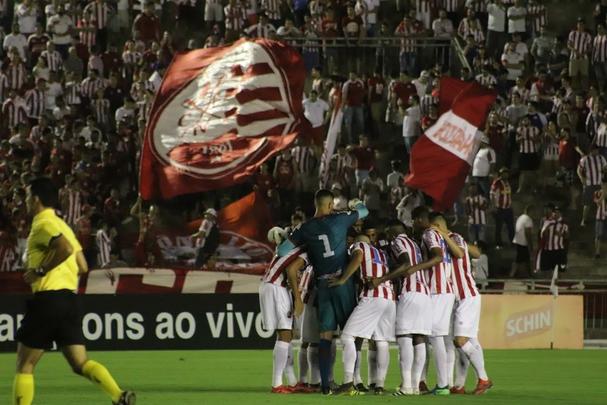 Botafogo-PB e Nutico se enfrentam por vaga na final da Copa do Nordeste, no estdio Almeido, em Joo Pessoa