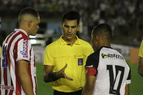 Botafogo-PB e Nutico se enfrentam por vaga na final da Copa do Nordeste, no estdio Almeido, em Joo Pessoa