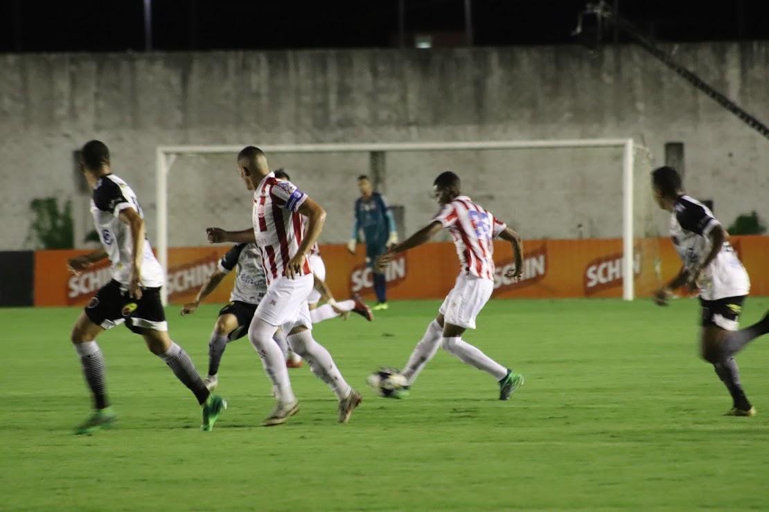 Botafogo-PB e Nutico se enfrentam por vaga na final da Copa do Nordeste, no estdio Almeido, em Joo Pessoa