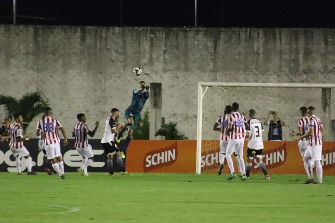Botafogo-PB e Nutico se enfrentam por vaga na final da Copa do Nordeste, no estdio Almeido, em Joo Pessoa