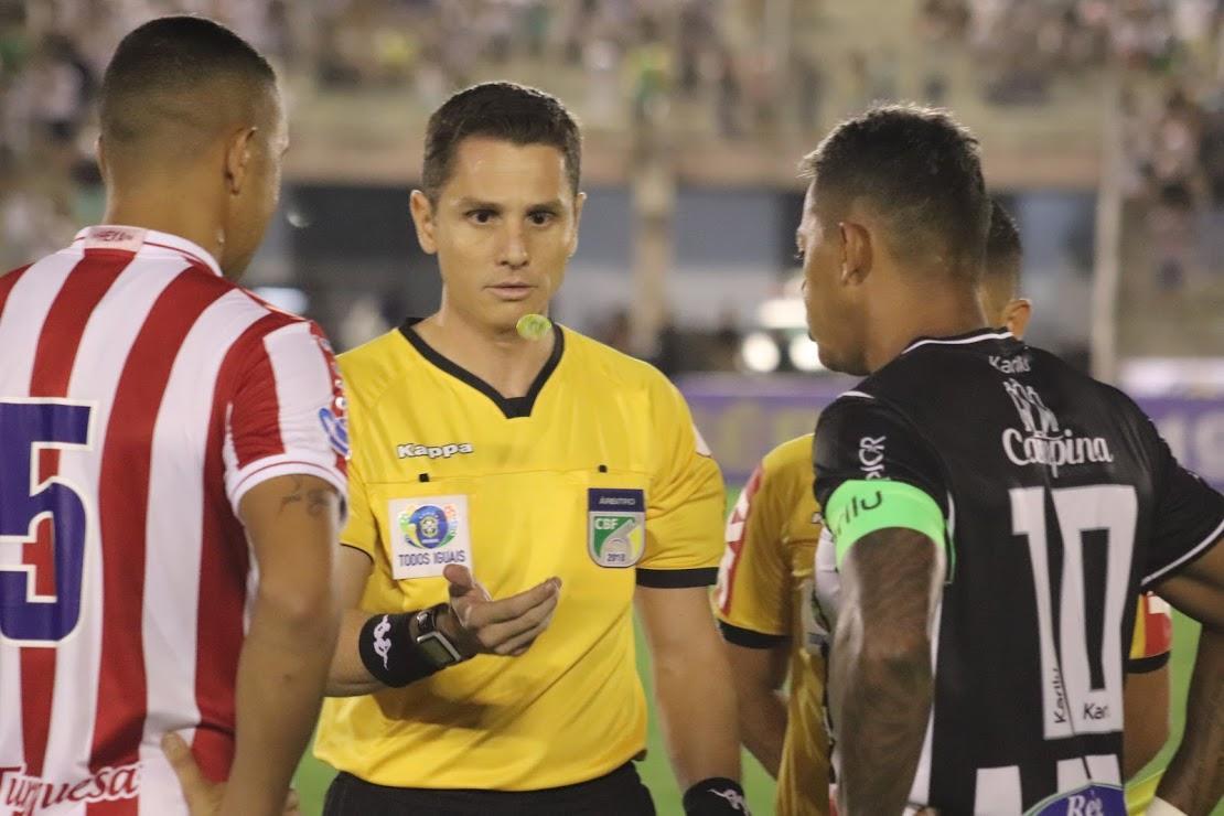 O Nutico visitou o Treze em Campina Grande, em partida vlida pela 4 rodada do Campeonato Brasileiro da Srie C