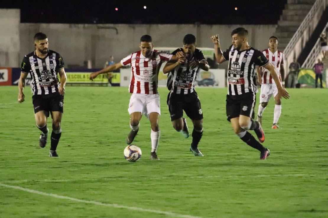 O Nutico visitou o Treze em Campina Grande, em partida vlida pela 4 rodada do Campeonato Brasileiro da Srie C