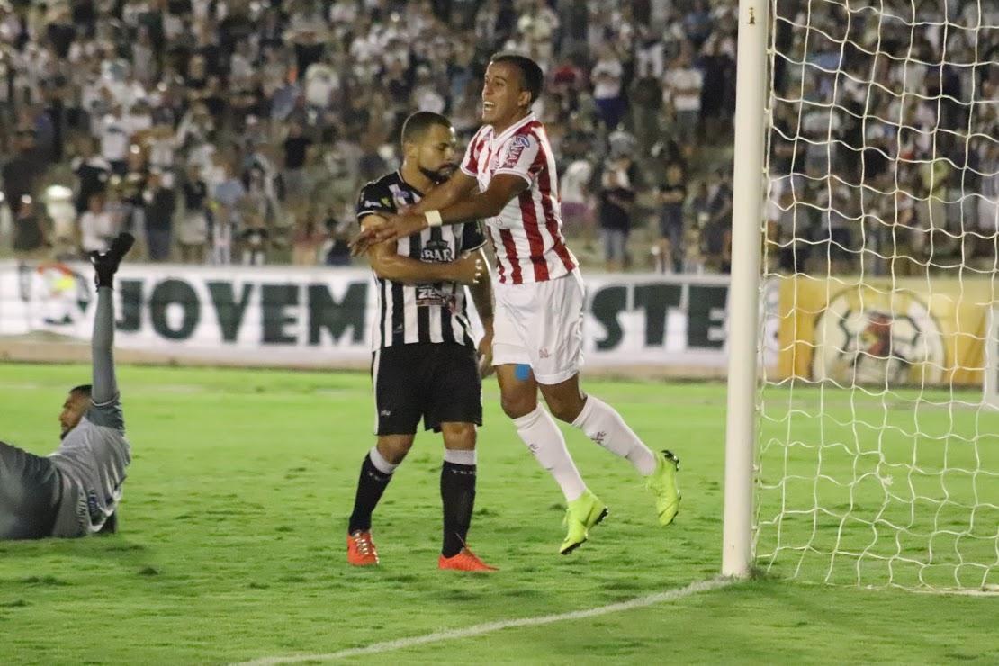 O Nutico visitou o Treze em Campina Grande, em partida vlida pela 4 rodada do Campeonato Brasileiro da Srie C