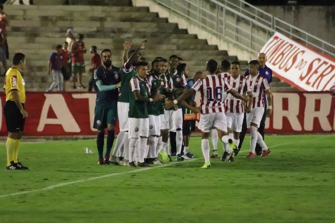 O Nutico visitou o Treze em Campina Grande, em partida vlida pela 4 rodada do Campeonato Brasileiro da Srie C