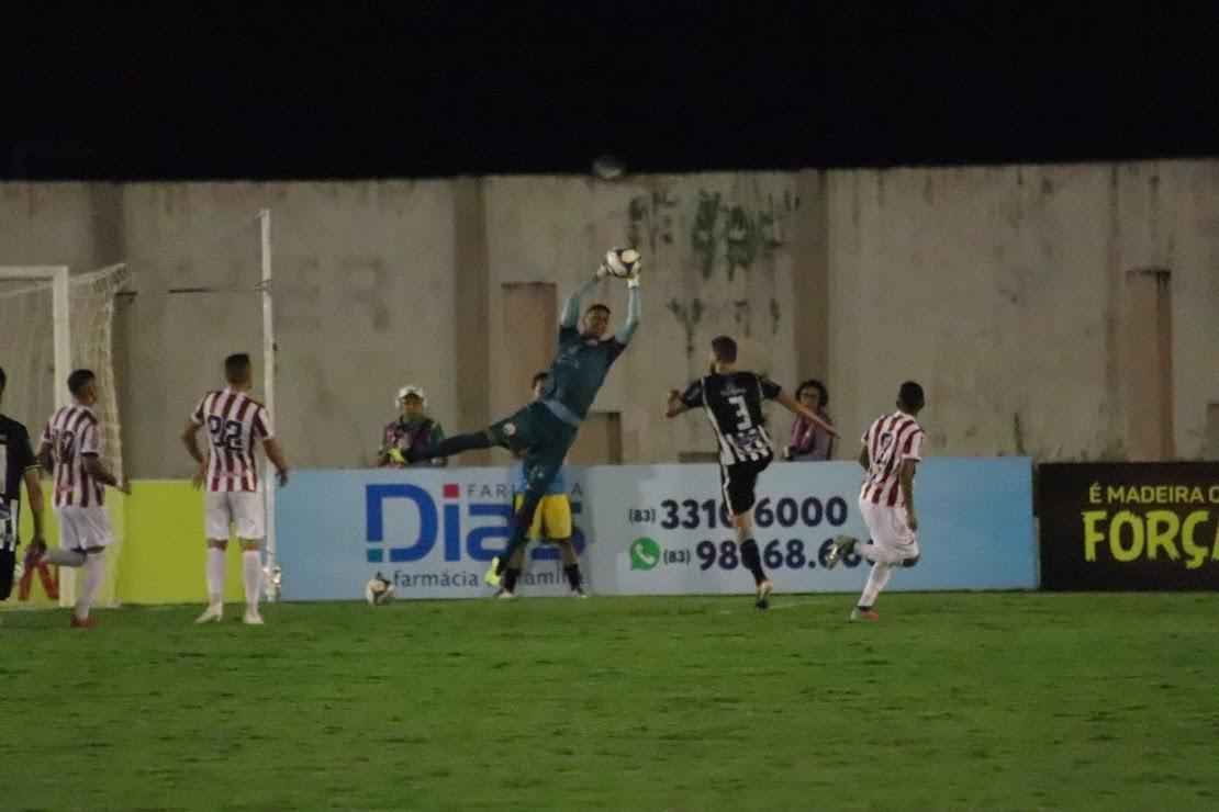 O Nutico visitou o Treze em Campina Grande, em partida vlida pela 4 rodada do Campeonato Brasileiro da Srie C