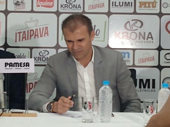 Treinador chega para sua segunda passagem no time coral e tem como missão levar o time a Série B