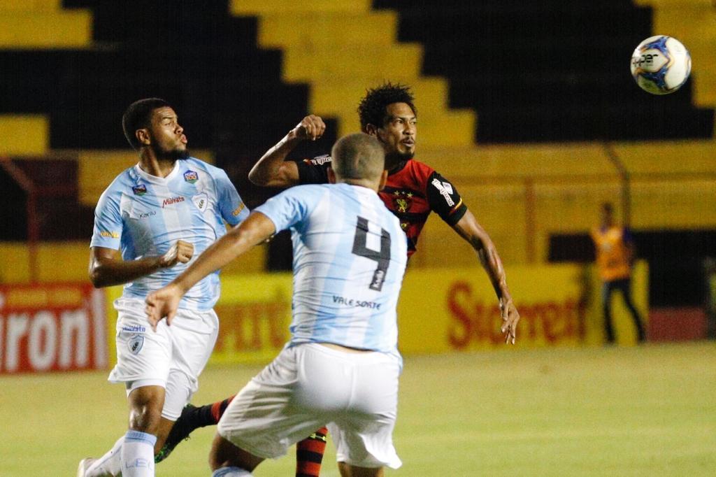 Sport e Londrina se enfrentaram na Ilha do Retiro pela 5 rodada da Srie B do Campeonato Brasileiro
