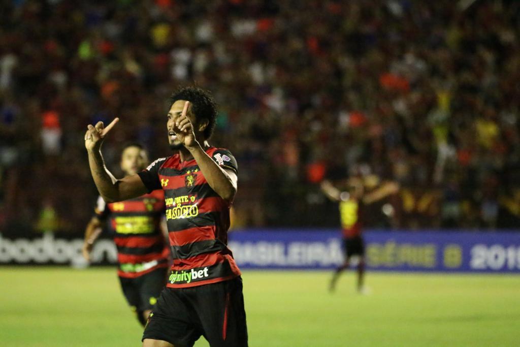 Sport e Londrina se enfrentaram na Ilha do Retiro pela 5 rodada da Srie B do Campeonato Brasileiro