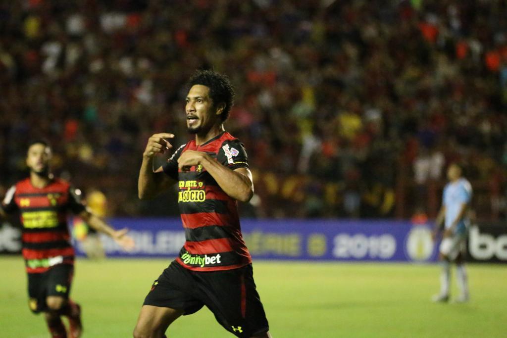 Sport e Londrina se enfrentaram na Ilha do Retiro pela 5 rodada da Srie B do Campeonato Brasileiro