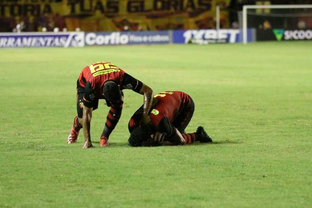 Sport e Londrina se enfrentaram na Ilha do Retiro pela 5ª rodada da Série B do Campeonato Brasileiro