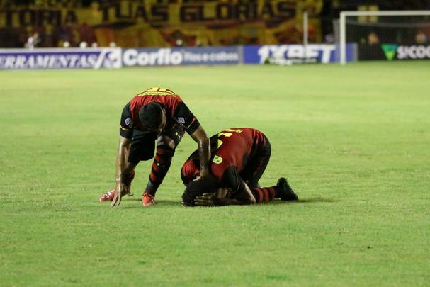 Sport e Londrina se enfrentaram na Ilha do Retiro pela 5ª rodada da Série B do Campeonato Brasileiro