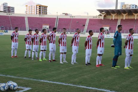 Veja imagens o duelo entre Confiana e Nutico