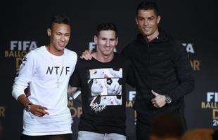 Em 2015, Neymar  finalista do melhor do mundo da FIFA pela primeira vez. Messi foi o grande vencedor e o atacante ficou em terceiro.